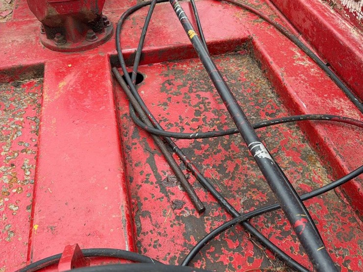 bushog-15ft-batwing-mower,-big-1000pto,-hyd-fold-and-raise,-laminated-tires-image-7