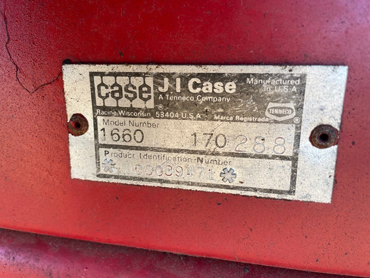#1898-•-1991-ih-1660-axial-flow-combine-image-62