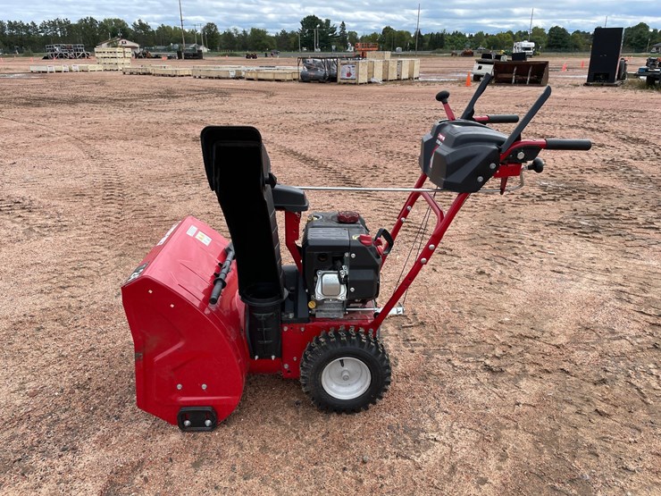 #1005-•-troy-bilt-snow-blower-image-2