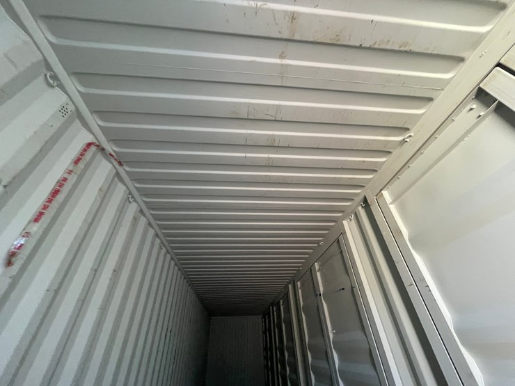 #3750-•-2026-40'-high-cube-storage-container-image-8