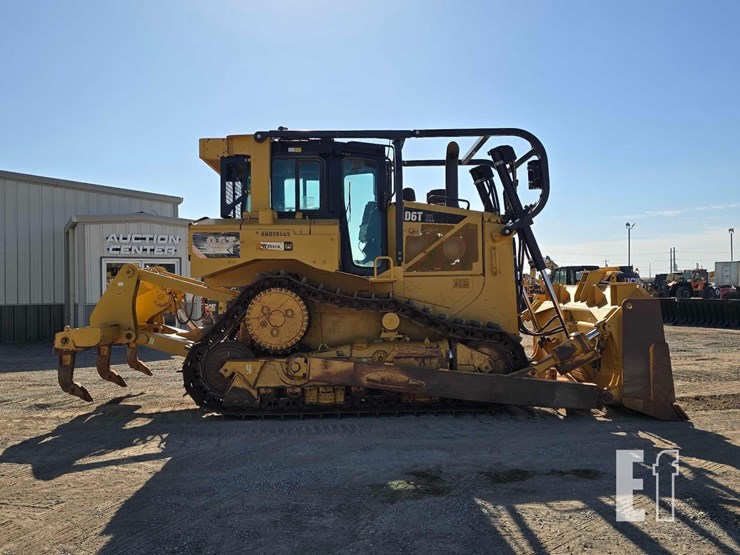 2016-caterpillar-d6t-xl-image-6