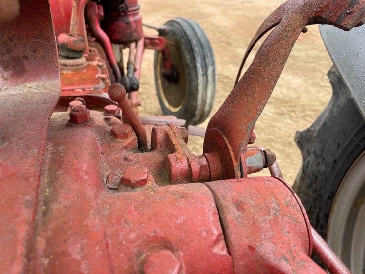 #1856-•-ford-tractor-image-43