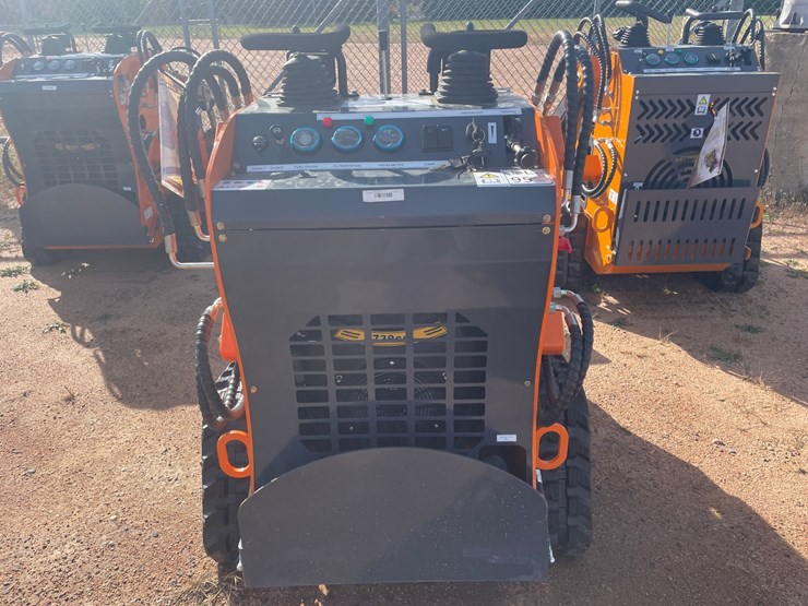 #3201-•-landhonor-mini-skid-steer-loader-me380x2-image-5