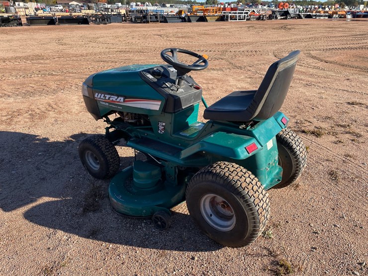 #1012-•-murray-ultra-42"-riding-lawn-mower-image-7