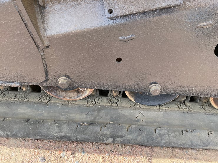 #1074-•-2014-bobcat-t650-tracked-skid-steer-image-34