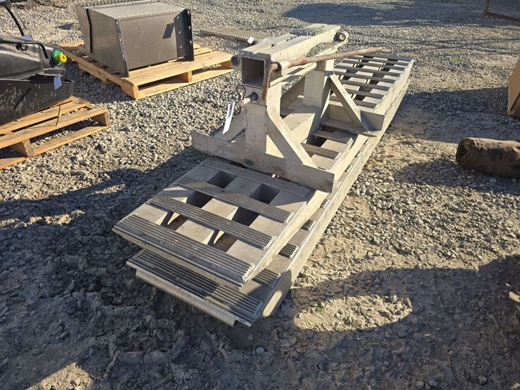 pair-of-heavy-duty-trailer-ramps-23,500lb-capacity-per-axle-image-3