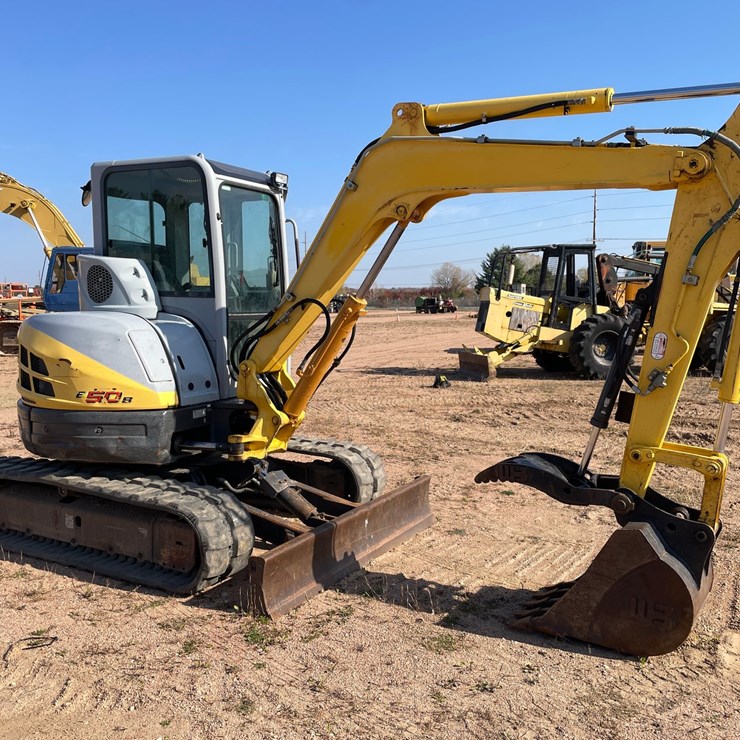#1904 • 2011 New Holland E50B Midi Excavator