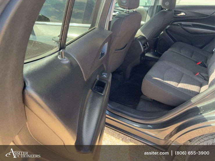 2019-chevrolet-equinox-lt-image-17