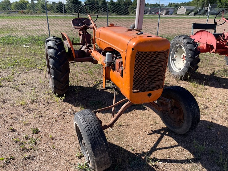 #1950-•-allis-chalmers-b-wide-tractor-image-3
