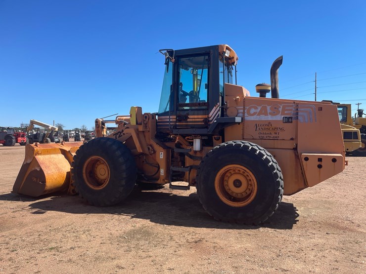 #1748-•-2001-case-721c-wheel-loader-image-7