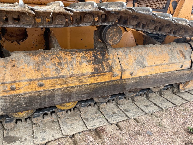 #1851-•-2004-case-650k-dozer-image-29