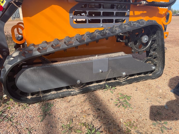 #3200-•-landhonor-mini-skid-steer-loader-me380x2-image-7