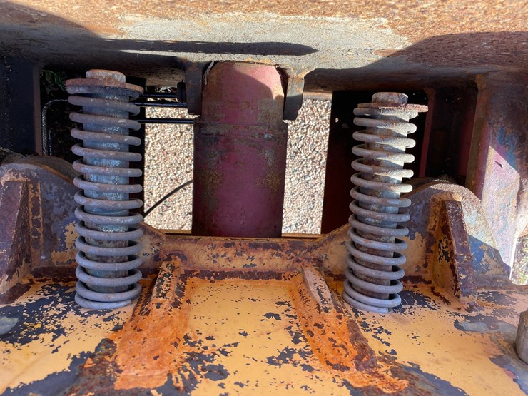 #3743-•-mohawk-heavy-equipment-(2)-post-lift-image-19