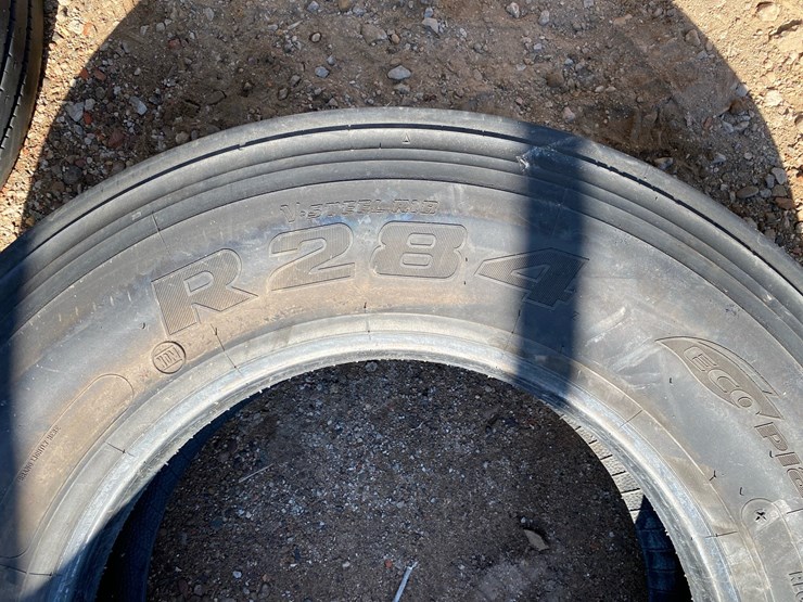 #6966-•-(1)-bridgestone-r284-ecopia-295/75r22.5-commercial-truck-tire-image-6