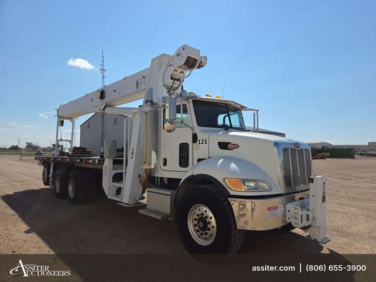 2006-peterbilt-335-image-3