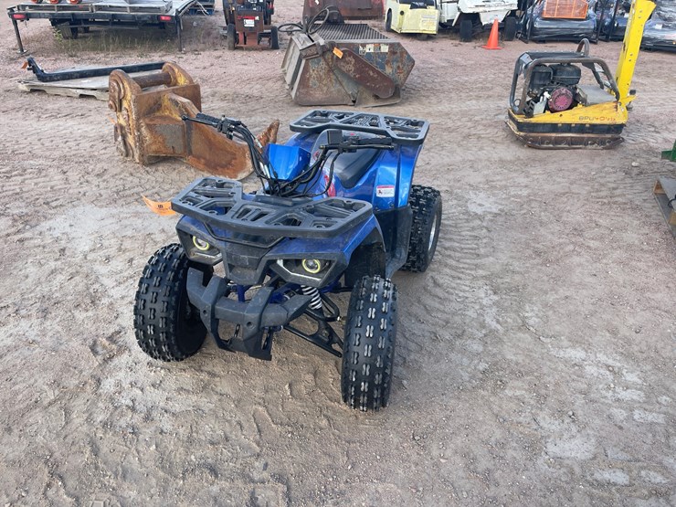 #1046-•-2017-tao-motors-four-wheeler-image-2