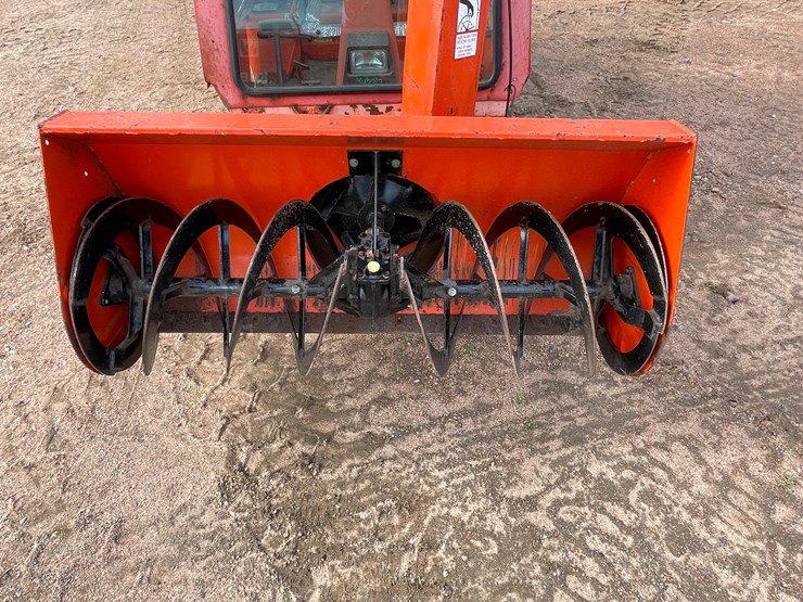 #1019-•-kubota-f2400-4wd-tractor-with-attachments-image-46