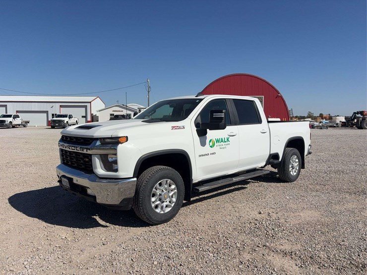 2022-chevrolet-silverado-z71-3500-lt,-79,034-miles,-cloth-interior,-torch-screen-radio,-backup-camera,-4wd,-power-lock,-windows,-and-seat,-vin#-2gc4yte78p1705063-image-2