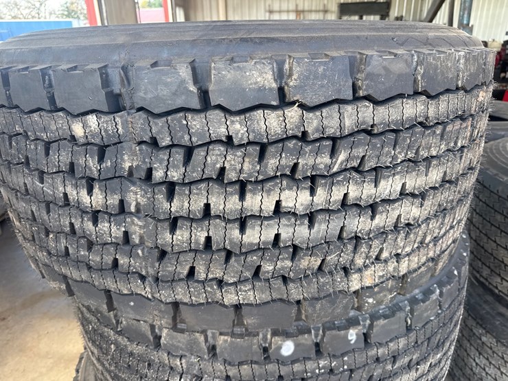 #6988-•-(3)-michelin-x-one-455/55r22.5-commercial-truck-tires-image-2