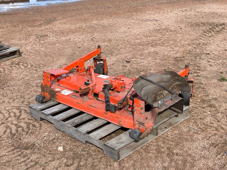 #1019-•-kubota-f2400-4wd-tractor-with-attachments-image-3