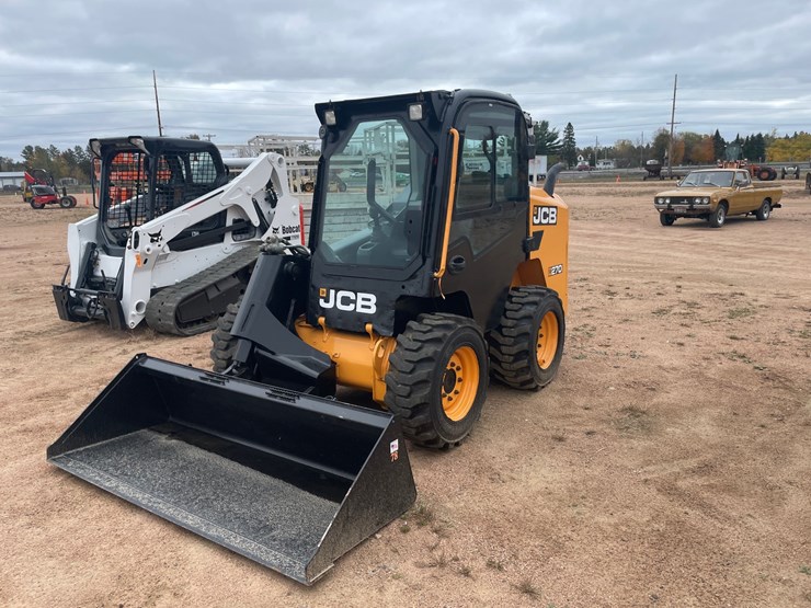 #1077-•-2021-jcb-270-t4-skid-steer-image-2