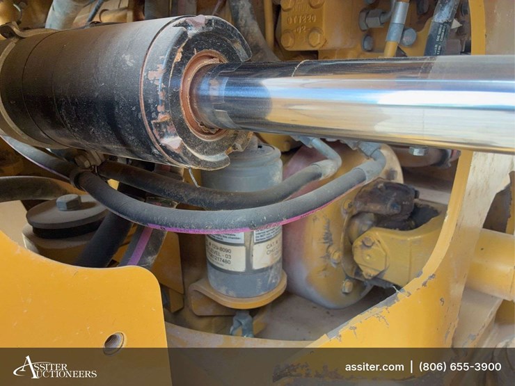 2012-caterpillar-950k-image-33