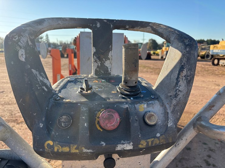 #1887-•-2017-jlg-t500j-towable-basket-lift-image-11