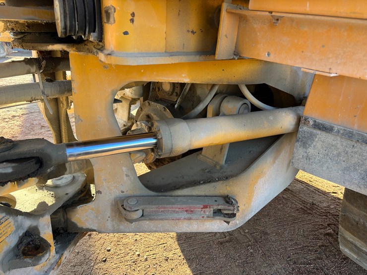 #1884-•-1998-volvo-l120c-wheel-loader-image-25