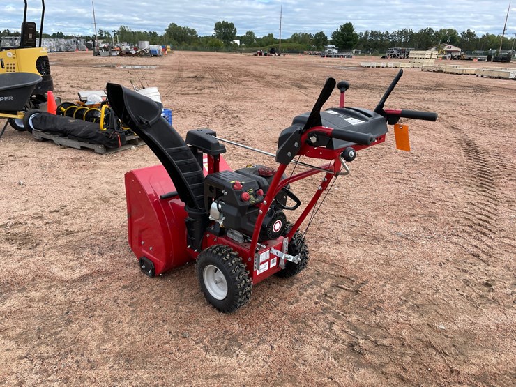 #1005-•-troy-bilt-snow-blower-image-3