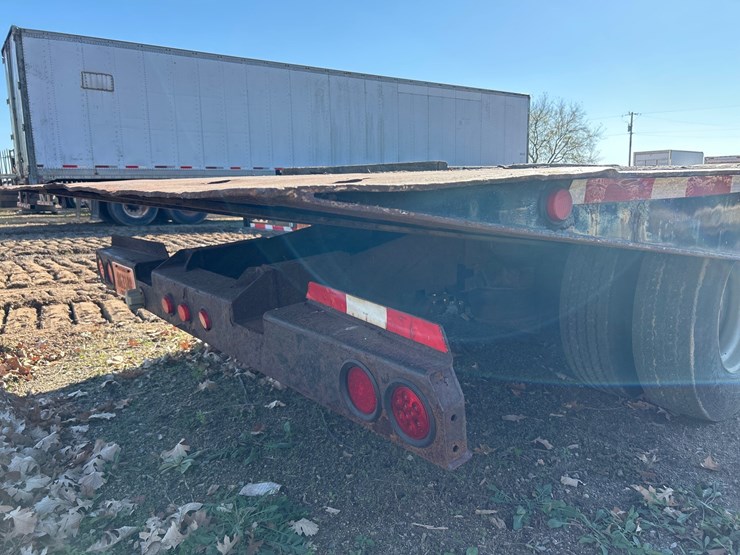 #6916-•-1997-landoll-tri-axle-flatbed-semi-trailer-(wi-title-in-delay)-image-18