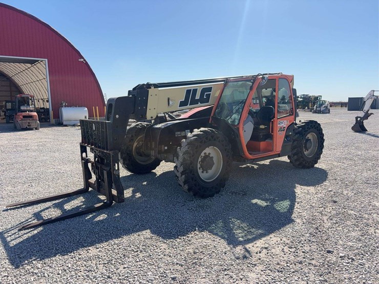 2016-jlg-642-telehandler,-6000lbs,-4,051-hours,-diesel-engine,-42’-reach,-4’-long-forks,-solid-tires,-s/n--0160074179-image-2