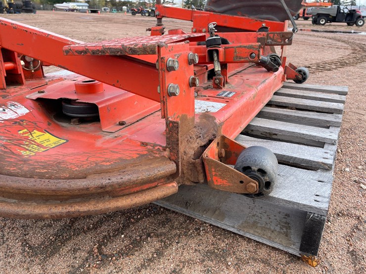 #1019-•-kubota-f2400-4wd-tractor-with-attachments-image-104