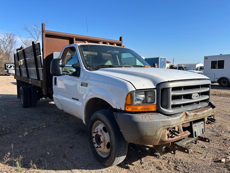 #6935-•-2000-ford-f-550-super-duty-stake-bed-dump-truck-(has-wi-title)-image-6