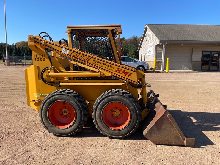 #1088-•-hydra-mac-1300-wheeled-skid-steer-image-4