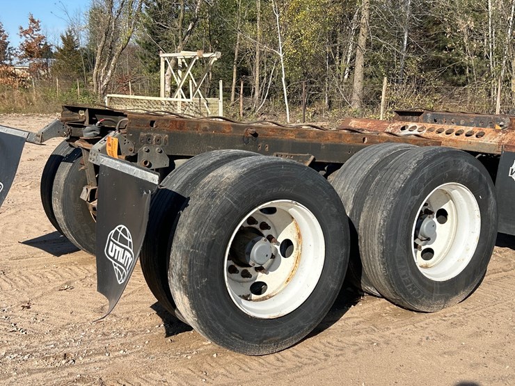 #6919-•-tandem-axle-trailer-slider-subframe-assembly-image-2