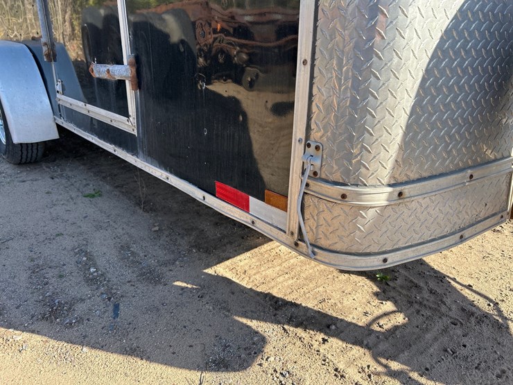 #6918-•-2008-homesteader-enclosed-tandem-axle-cargo-trailer-(wi-title-in-delay)-image-7
