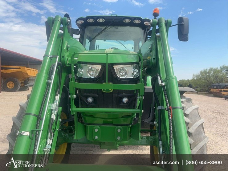 2022-john-deere-r-image-10