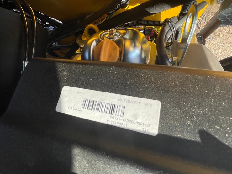 #3238-•-agt-mx-crt23-compact-track-loader-image-17
