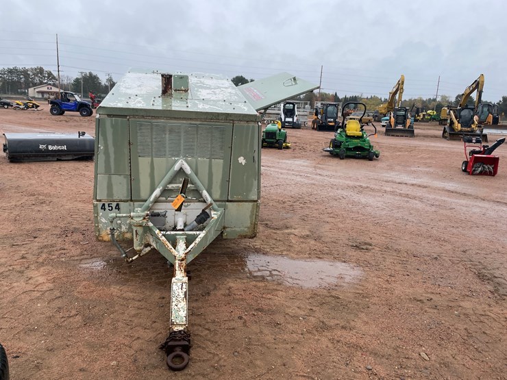 #1855-•-gardner-denver-towable-air-compressor-image-13