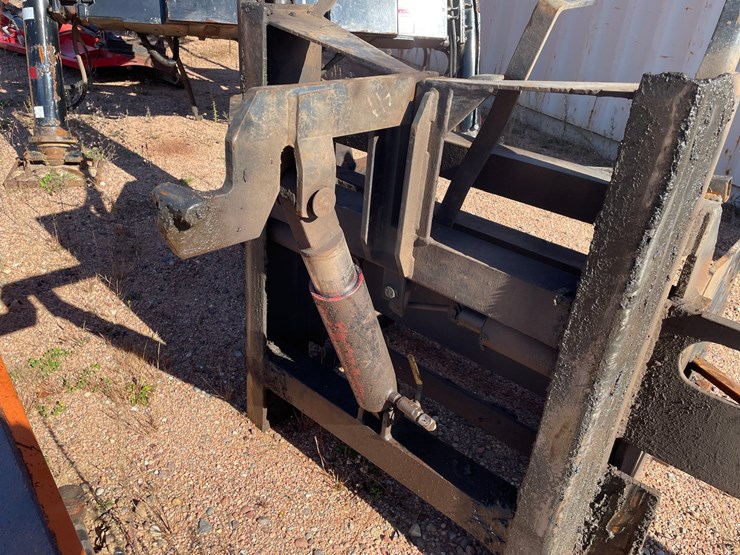 #3757-•-front-plow-mount-cut-off-image-13