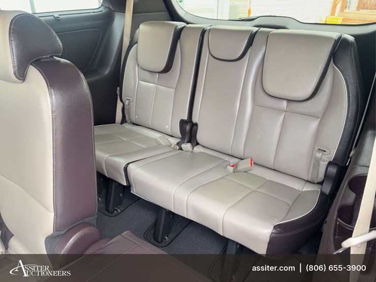 2017-kia-sedona-image-12