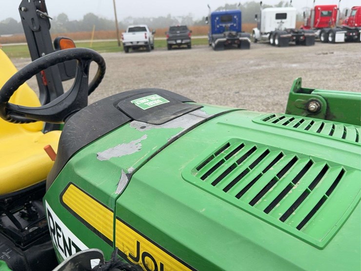2016-john-deere-3033r-tractor,-front-loader,-with-bucket,-hydrostat,-diesel-engine,-1473.5-hours,540pto,-3pt-,-s/n--lv3033rcgg100590,-loader-s/n--1poh165xpfx009721.-image-18
