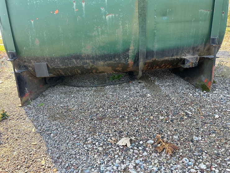 #6939-•-green-steel-waste-oil-storage-tanks-with-skid-base-image-6