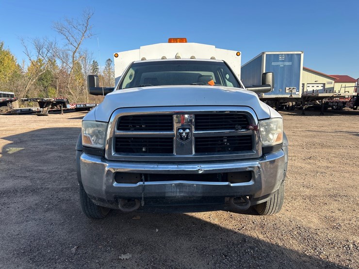 #6901-•-2011-ram-5500-heavy-duty-service-truck-(has-wi-title)-image-8