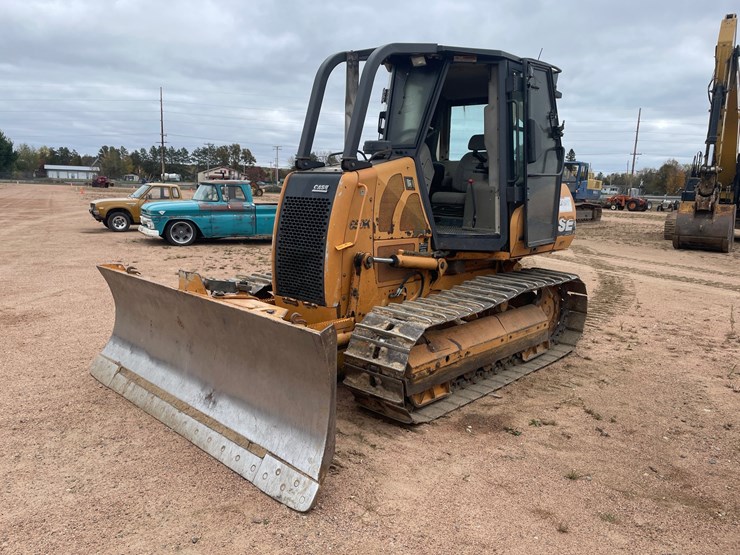 #1851-•-2004-case-650k-dozer-image-3