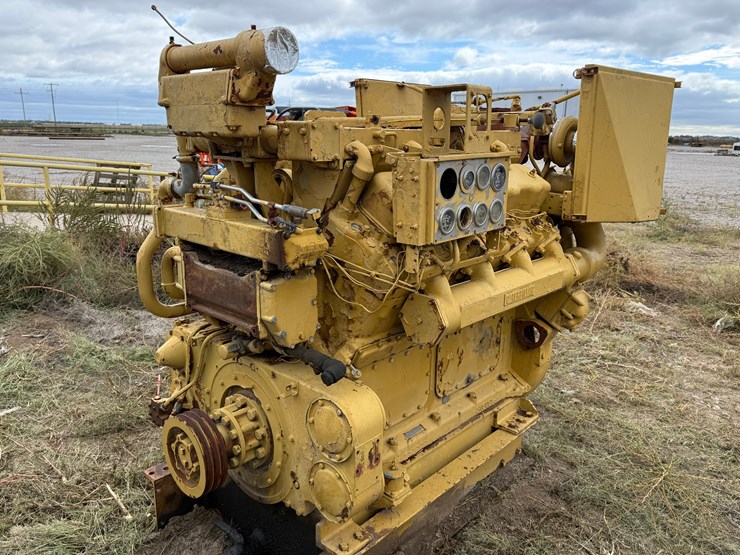 caterpillar-d379-image-2