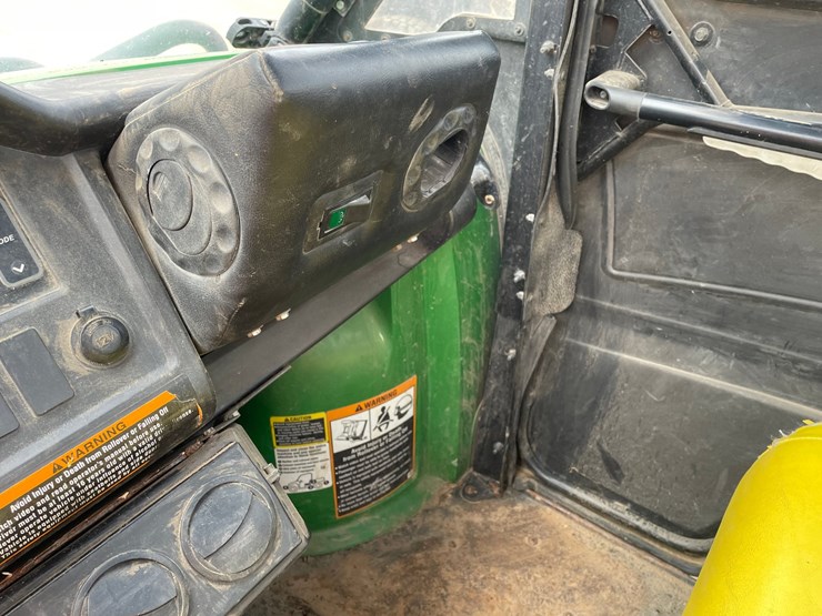 #1057-•-john-deere-diesel-4-x-4-gator-image-31