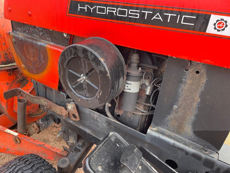 #1862-•-ariens-s-16h-hydrostatic-tractor-with-snowblower-image-10