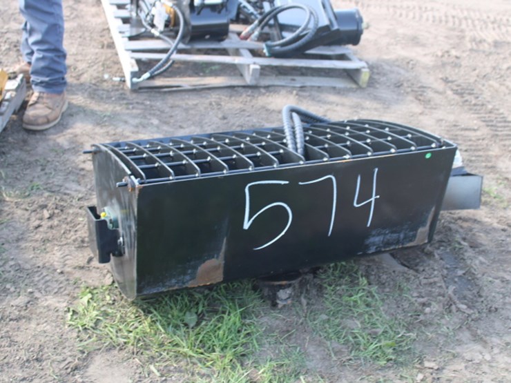 #574-•-mini-skid-steer-mixing-bucket-image-2