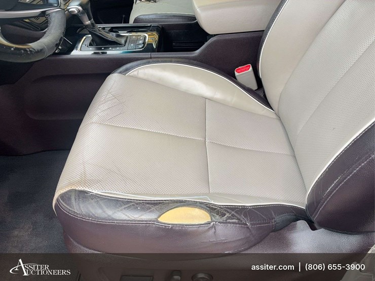 2017-kia-sedona-image-15